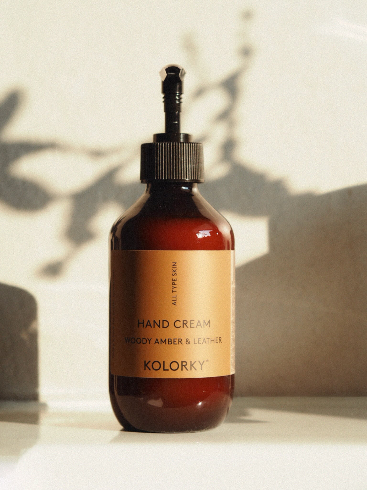 HAND CREAM, Woody Amber & Leather, 270 ml