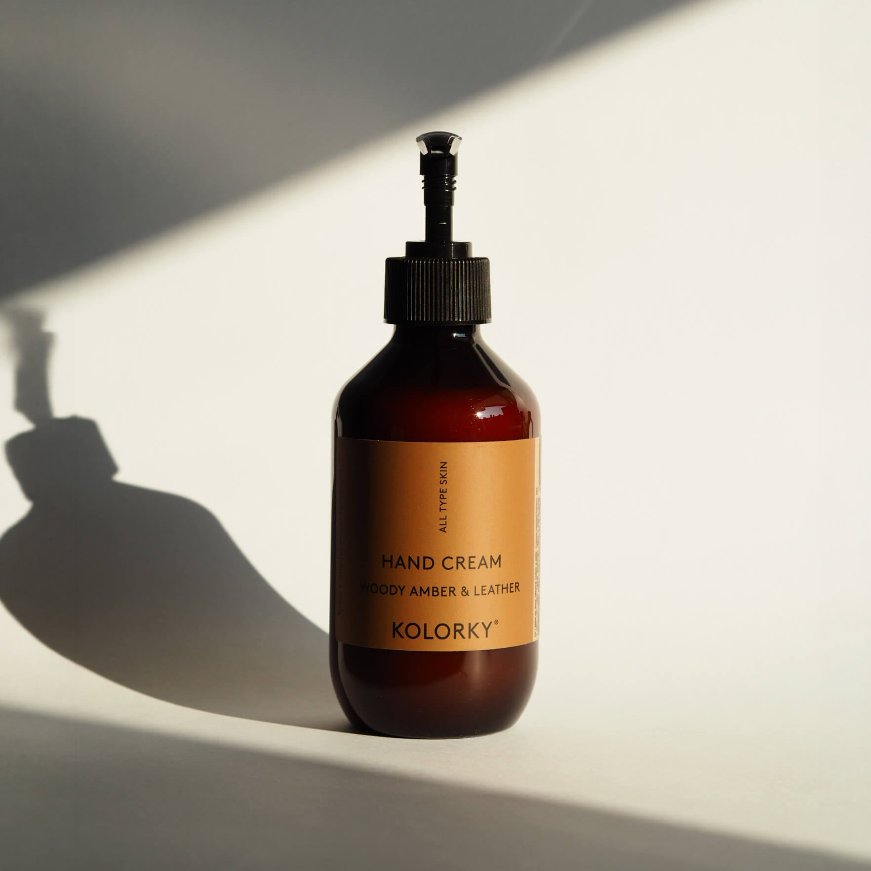 HAND CREAM, Woody Amber & Leather, 270 ml